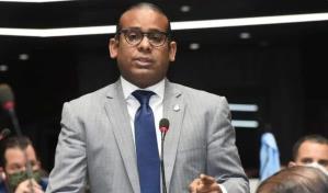 Diputado An&iacute;bal D&iacute;az fue operado y se encuentra estable