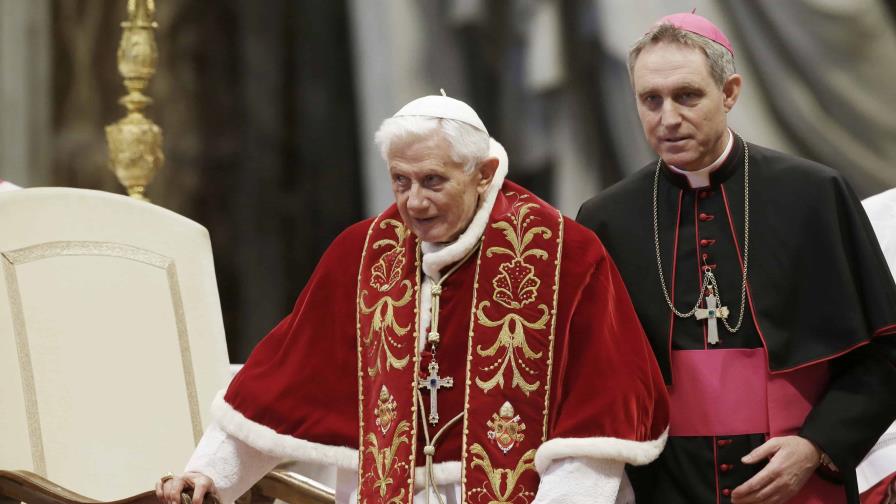 Las memorias del secretario de Benedicto XVI sacuden el Vaticano