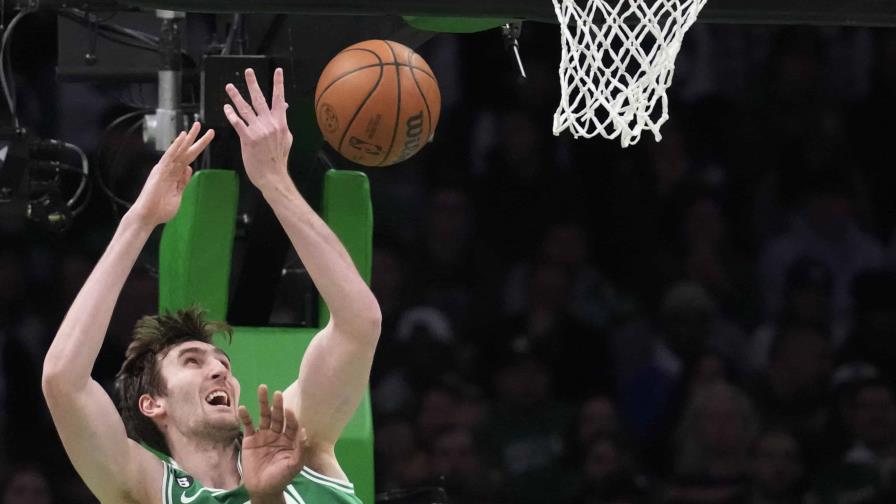 Con 41 puntos de Brown, Celtics superan a Pelicans; Horford ayudó con 14