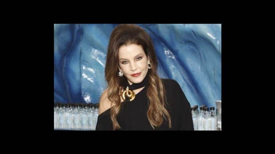 Trasladan a la hija de Elvis Presley al hospital por posible paro cardíaco
