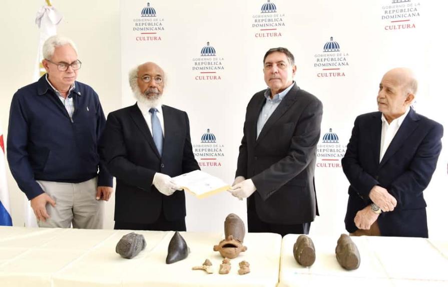 Cultura entrega a Museo del Hombre Dominicano piezas antiguas recuperadas fuera del país