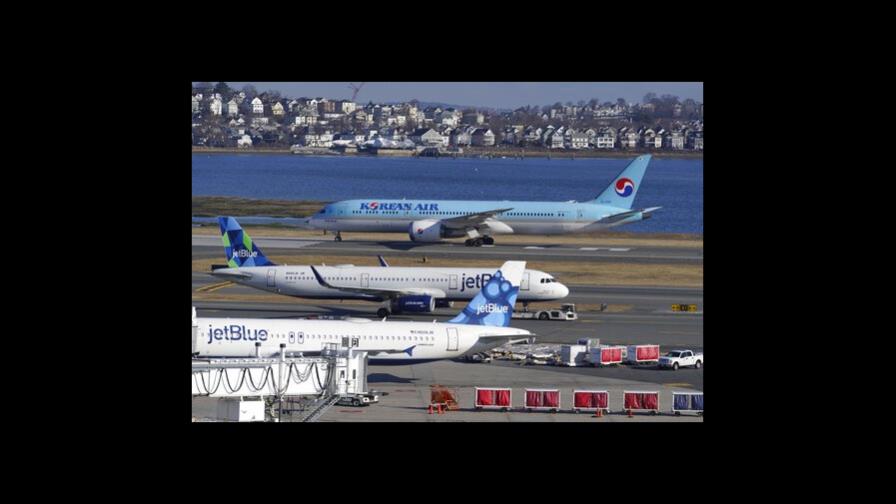 Reportan vuelos poco afectados en EEUU tras un día de caos