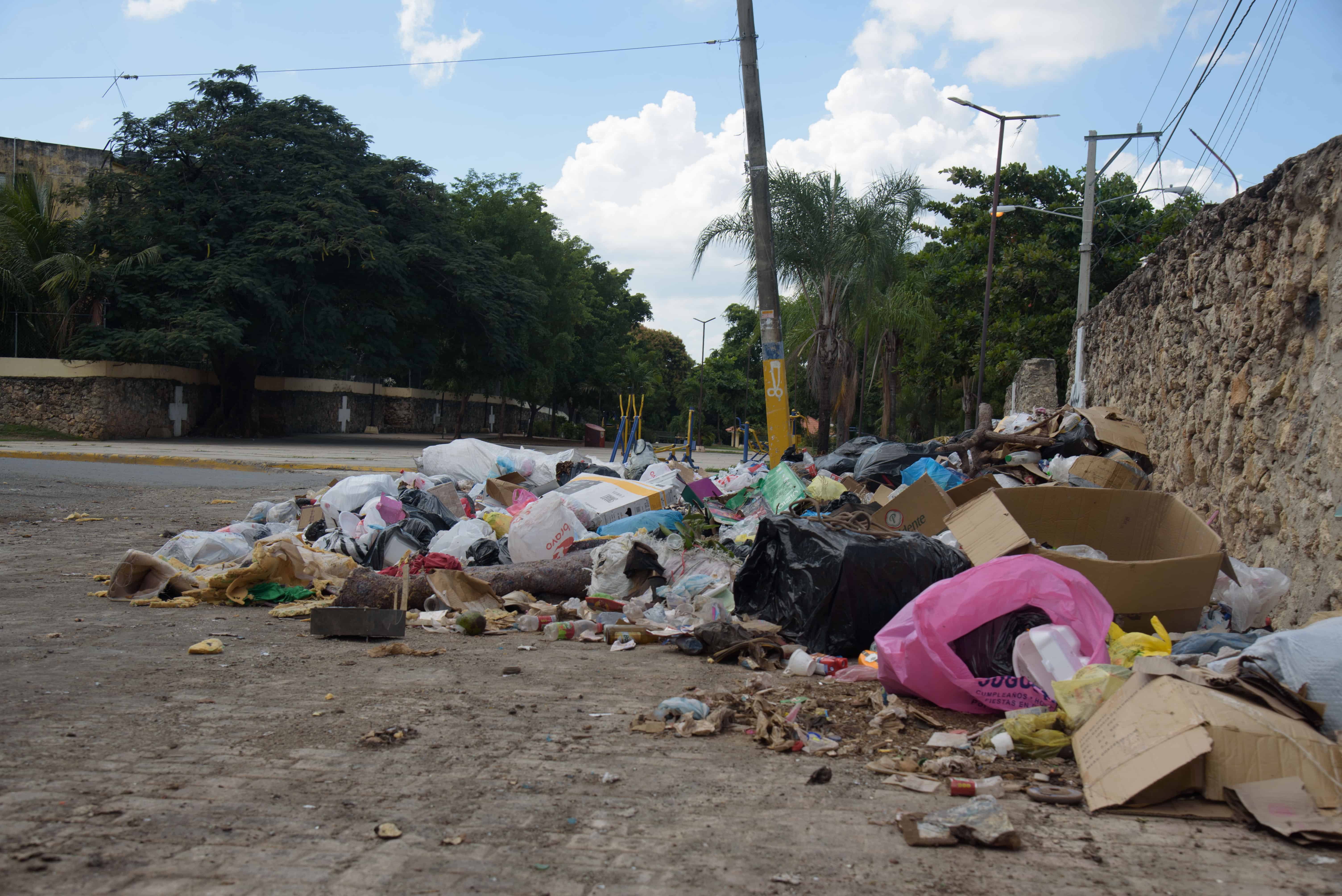 Desde hace semana se acumula los residuos en algunas zonas