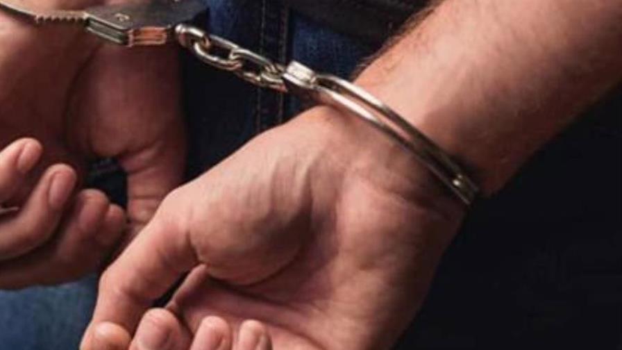 La Polic&iacute;a captura a dos hombres por asalto en cl&iacute;nica de Los Alcarrizos