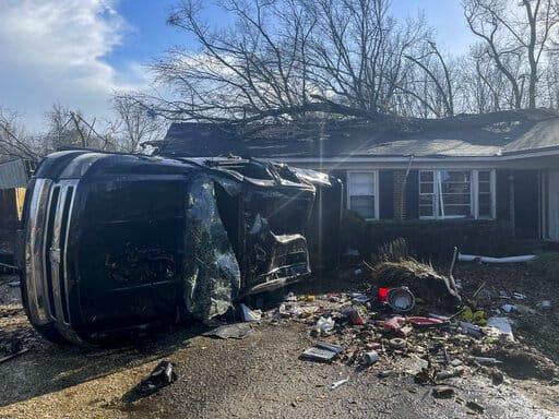 Tornado golpea Alabama; reportan siete muertos en el sur de EEUU
