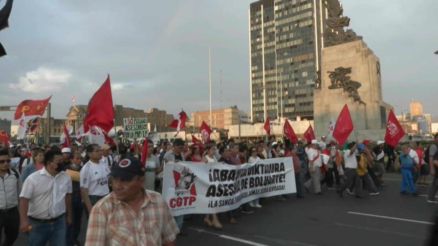 Lima se suma a protestas en Perú para reclamar renuncia de presidenta Boluarte