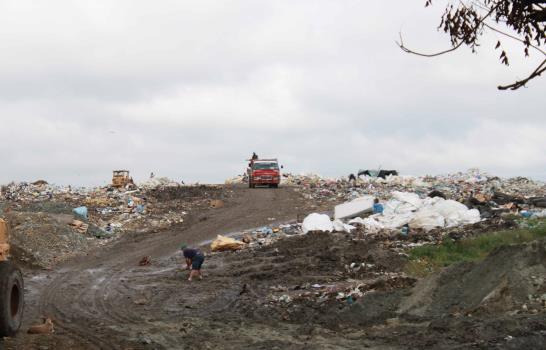 Comunitarios celebran los avances del cierre t&eacute;cnico del vertedero de Moca
