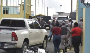 Familiares de internos en cárcel de Najayo vivieron horas de angustia tras motín