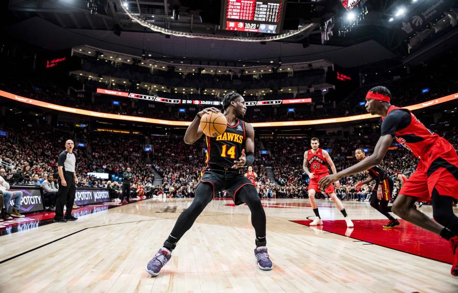VIDEO | Con 29 puntos de Young, 27 de Murray, Hawks supera a Raptors