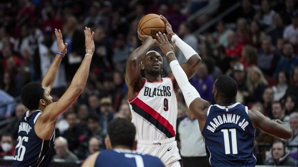 VIDEO | Lillard suma 32 y los Blazers se imponen a los Mavericks