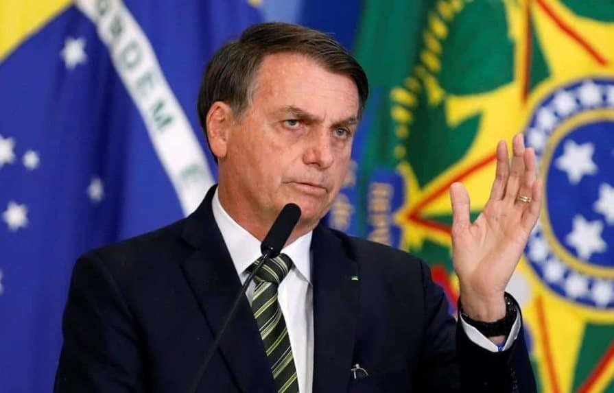 Bolsonaro a seguidores: cometimos algunos deslices