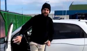 Piqu&eacute; se pasa al Twingo en otra respuesta a Shakira