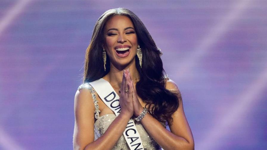 Abinader felicita a Andreína por su desempeño en Miss Universo 2022