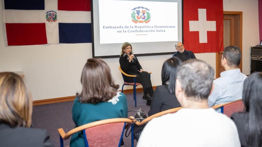 Vicepresidenta Raquel Peña se reúne con dominicanos en Suiza