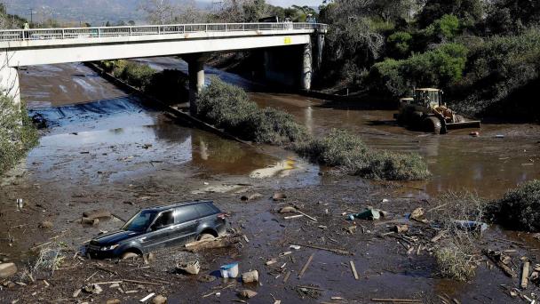 La empapada California espera un último diluvio