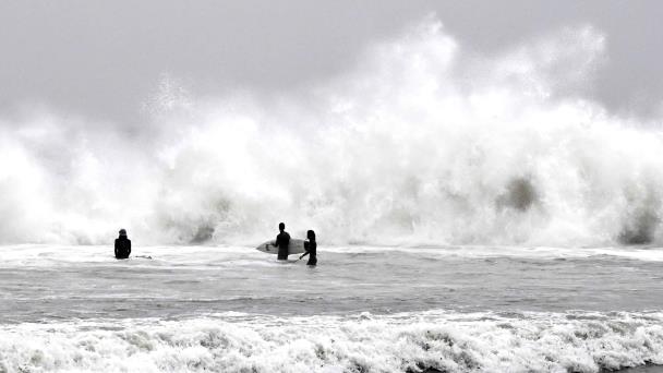 Se prevén más tormentas invernales y lluvia en California