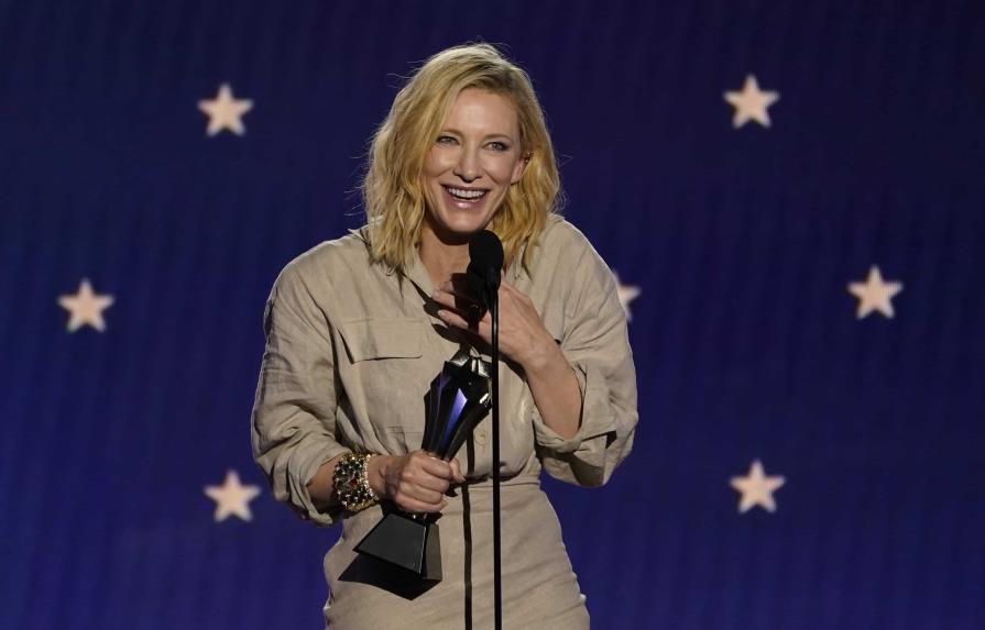Blanchett critica premios patriarcales al recoger galardón a mejor interpretación