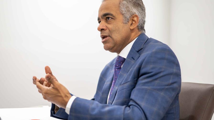 Joel Santos Echavarría: “El ciberespacio de RD recibe 3,300 millones de ataques en 18 meses”