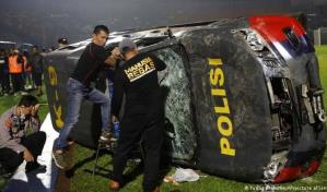 VIDEO | Empieza el juicio por la estampida en estadio de f&uacute;tbol de Indonesia