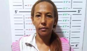 Se entrega mujer acusada de matar a reconocido pintor en Hato Mayor