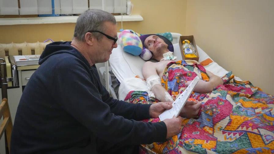 Ucrania: Un padre y su hijo pagan el precio de la guerra Ucrania: Un padre y su hijo pagan el precio de la guerra