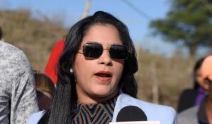 Alcaldía de Santiago inicia construcción de aceras y contenes en Llanos de la Barranquita 