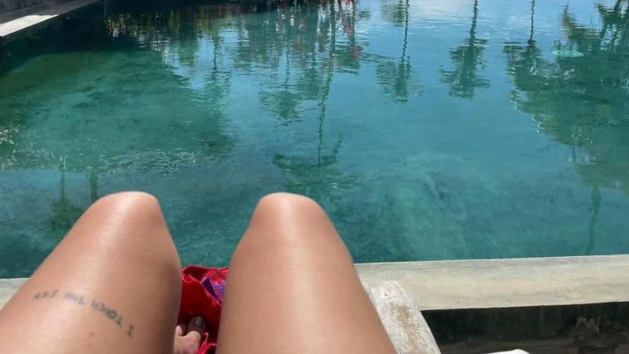 Evaluna vacaciona en Samaná y muestra sus estrías