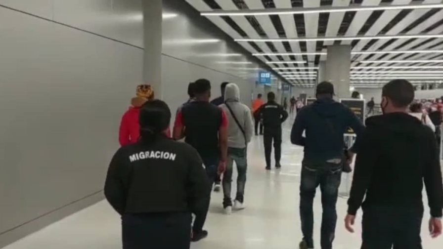 Panamá devuelve a ocho haitianos en tránsito por documentación falsa Panamá devuelve a ocho haitianos en tránsito por documentación falsa