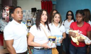 Fundación FIPDLAR entrega donativo por el Día de los Reyes Magos