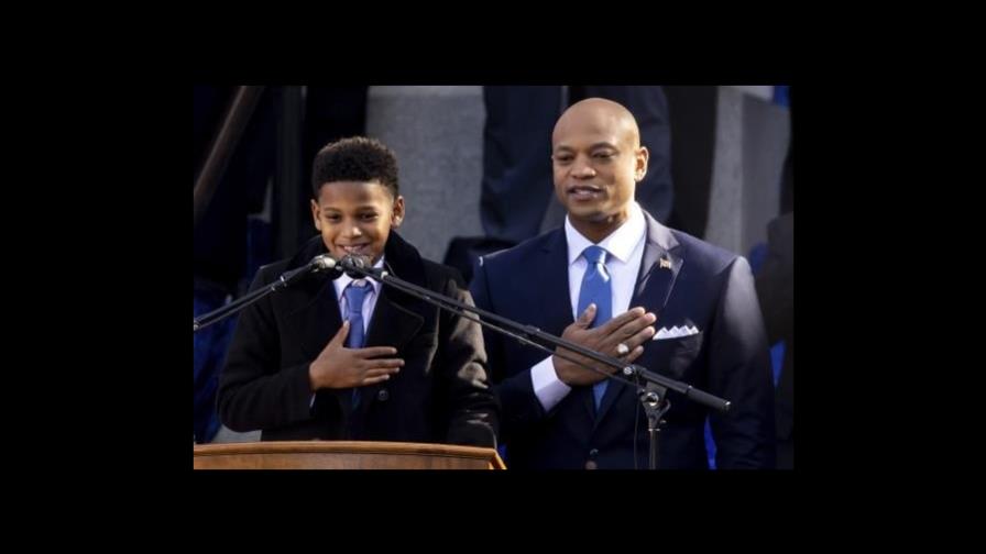 Maryland juramenta al demócrata Wes Moore, su primer gobernador negro