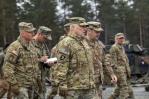 Los jefes militares de EEUU y Ucrania se reúnen en una base en Polonia 