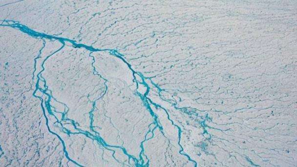 El hielo de Groenlandia alcanza la temperatura más cálida en mil años