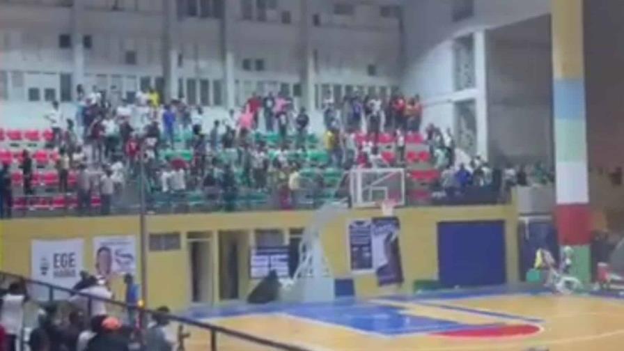 Fedombal espera informes sobre el caso del torneo de baloncesto de Barahona Fedombal espera informes sobre el caso del torneo de baloncesto de Barahona