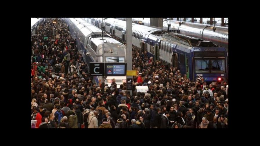 Francia se prepara a ‘la madre de todas las batallas’ ante la reforma de las pensiones