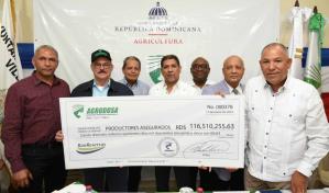 Gobierno paga más de RD$116 millones a productores afectados por huracán Fiona en el Nordeste