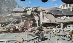 VIDEO | Se desploma edificio que albergaba muebler&iacute;a en La Vega; hay varios empleados atrapados