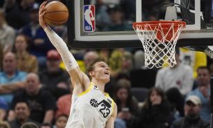 VIDEO | Markkanen regresa para ayudar al Jazz, que apalea a Clippers