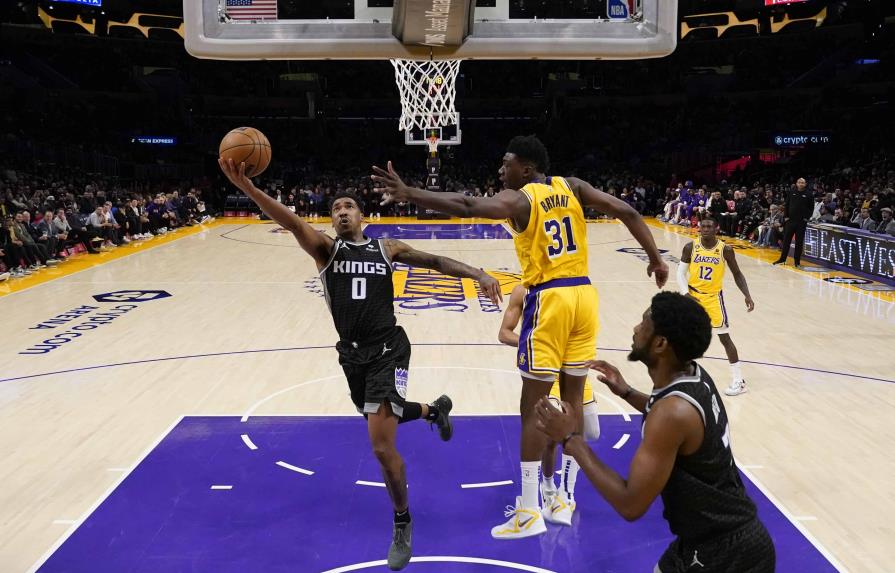 VIDEO | Kings derrotan a Lakers para su 5ta victoria seguida