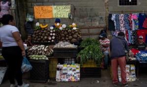 Un venezolano necesita 107 dólares al mes para cubrir gastos de alimentos, según una ONG