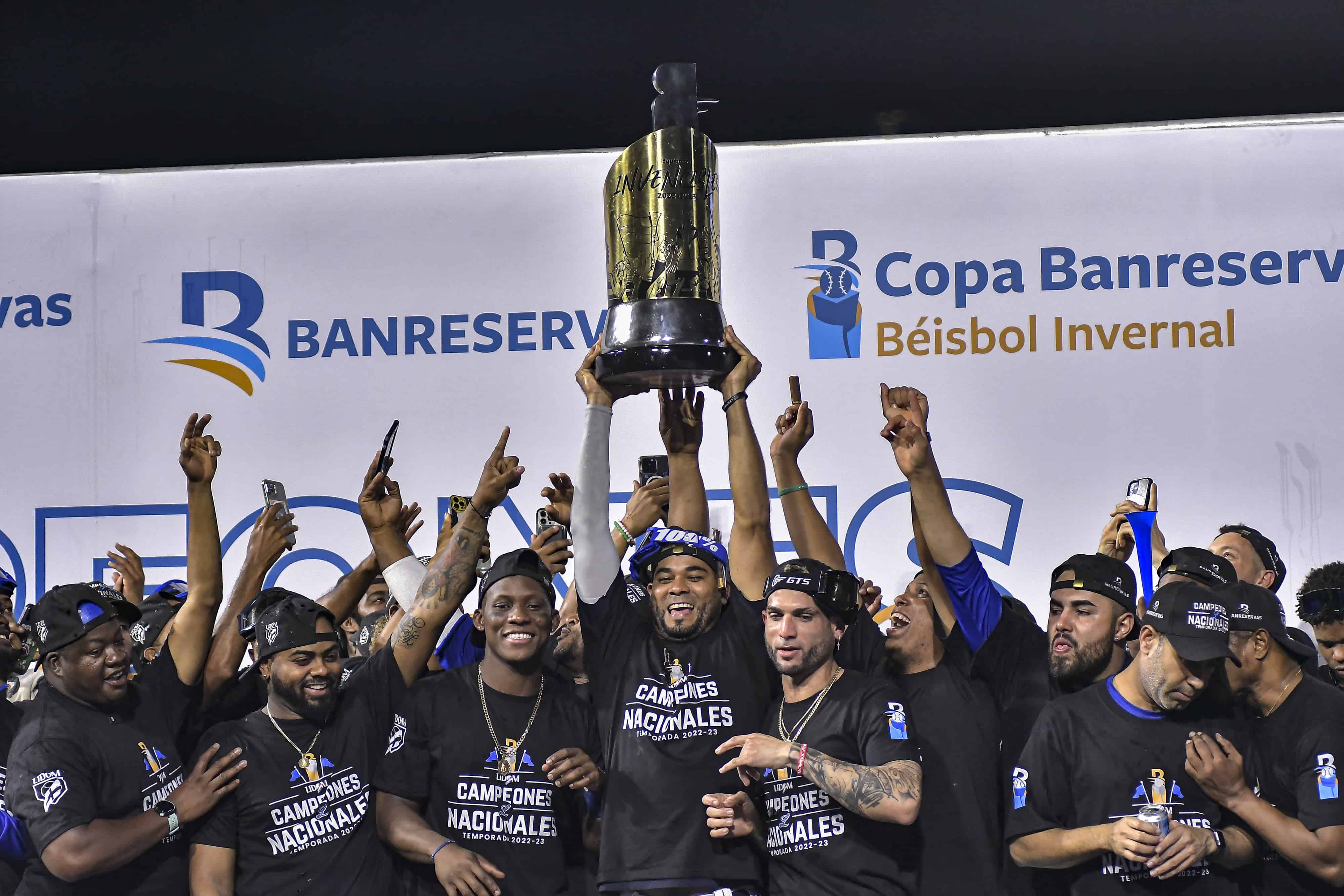 En fotos: ¡Campeones! Los Tigres del Licey consiguen su vigésimo tercer título en la pelota invernal dominicana