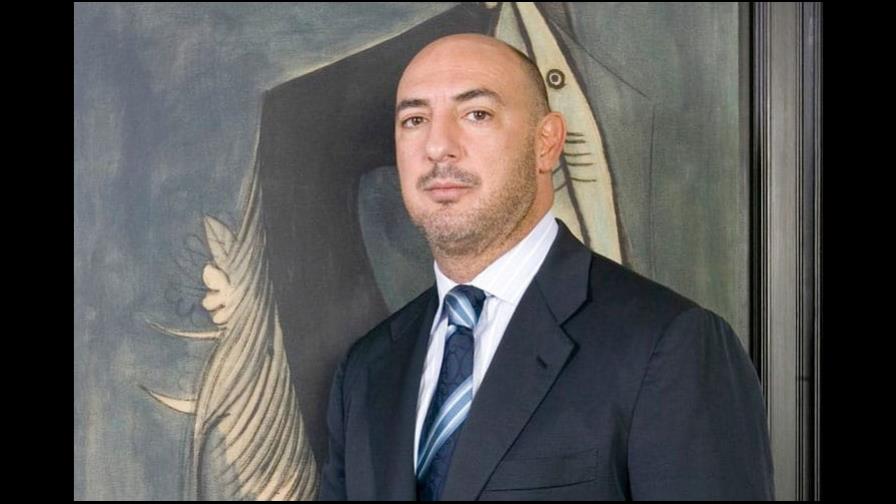 Nader ofrece 5 millones de dólares para que los Latin Grammy vuelvan a Miami Nader ofrece 5 millones de dólares para que los Latin Grammy vuelvan a Miami
