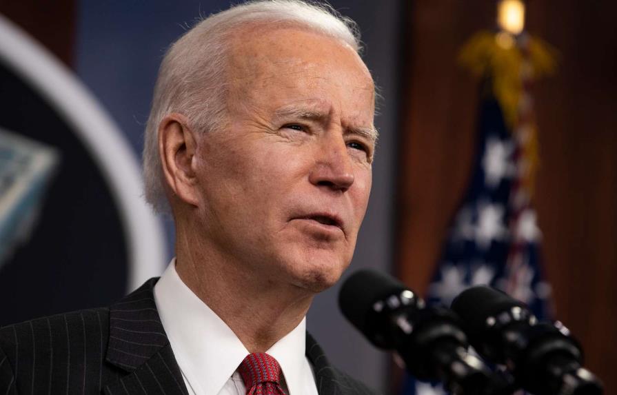 Biden inicia el tercer año de su mandato acosado por escándalo de documentos