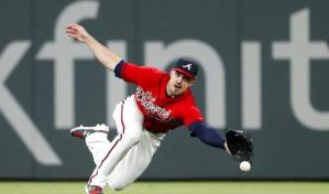 Medias Rojas llegan a acuerdo con Adam Duvall