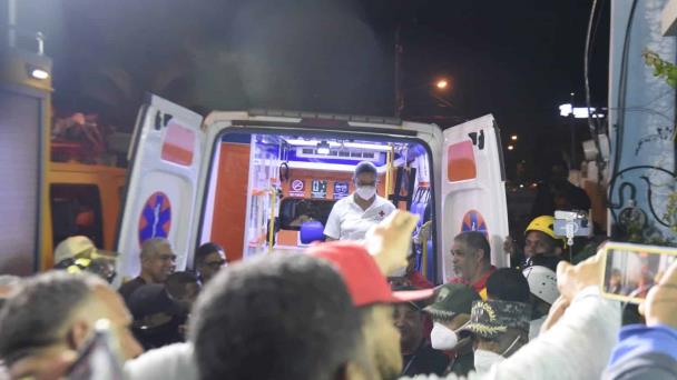 Colapso de edificio en La Vega causa consternación en toda la región del Cibao