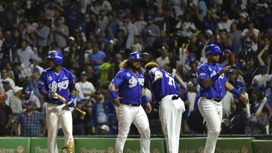 Licey domina a las Estrellas a nivel de la quinta entrada