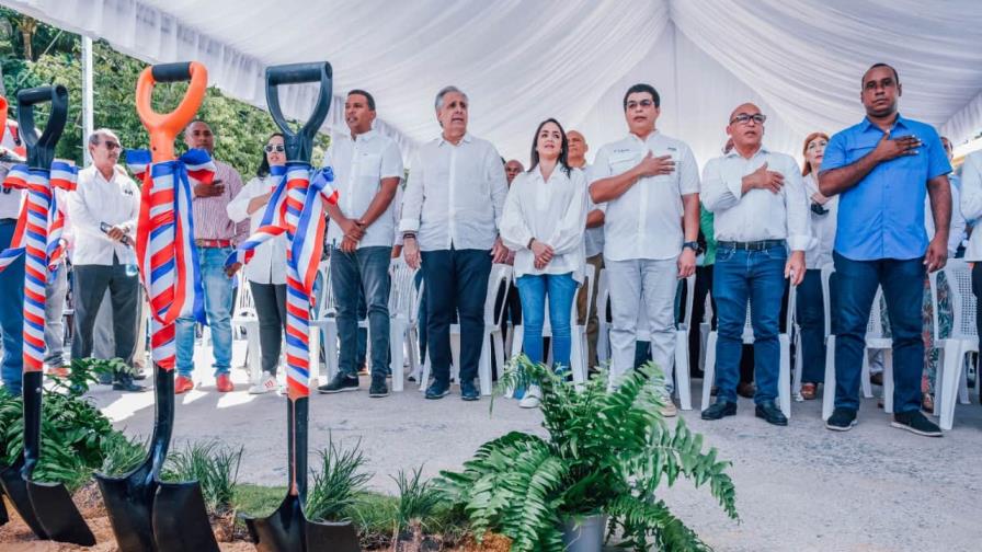 CAASD inicia trabajos de remozamiento de la cañada del Túnel en Capotillo