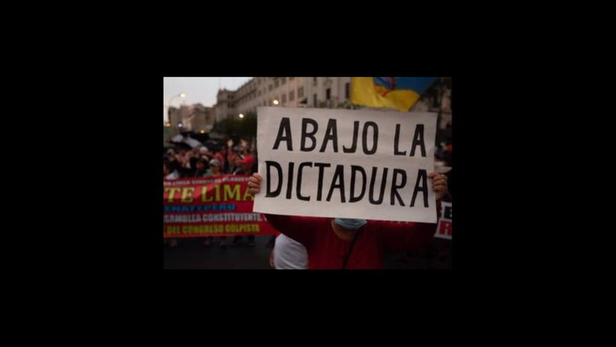 Miles de personas piden la renuncia de Dina Boluarte en una multitudinaria protesta en Lima, Perú