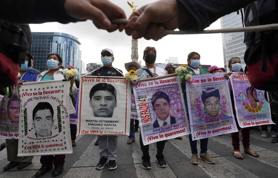 EEUU deporta a México a un expolicía involucrado en el caso Ayotzinapa