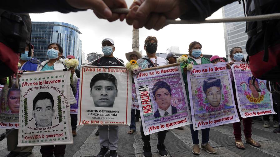 EEUU deporta a México a un expolicía involucrado en el caso Ayotzinapa