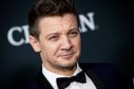 El actor Jeremy Renner señala que se rompió más de 30 huesos en su accidente